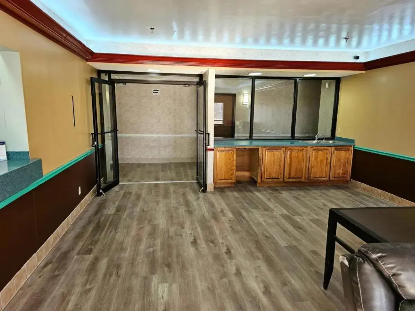 Budget Inn, Hwy 41