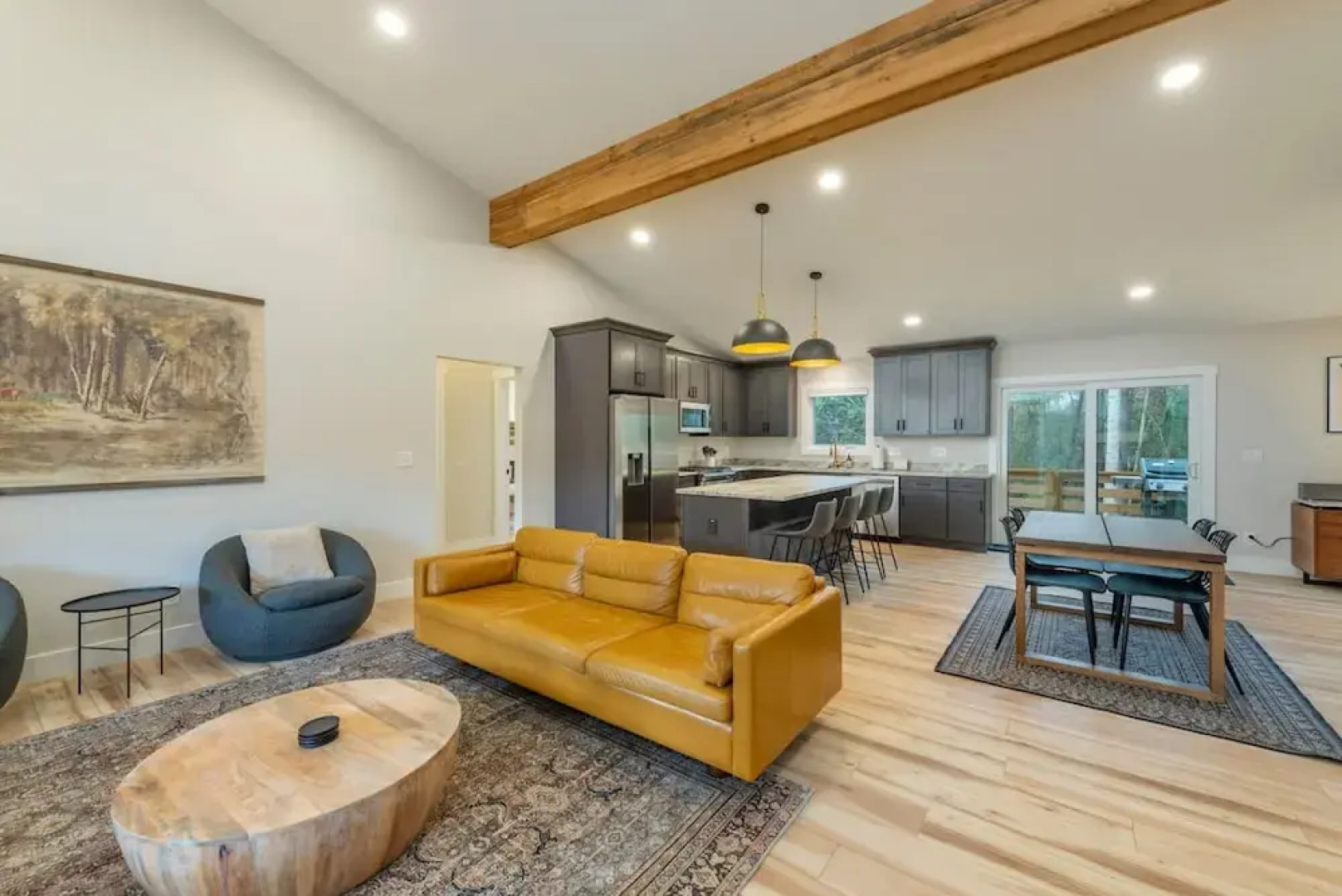 Rejuvenate in the Mtns w Sauna 5 min Drive to DT