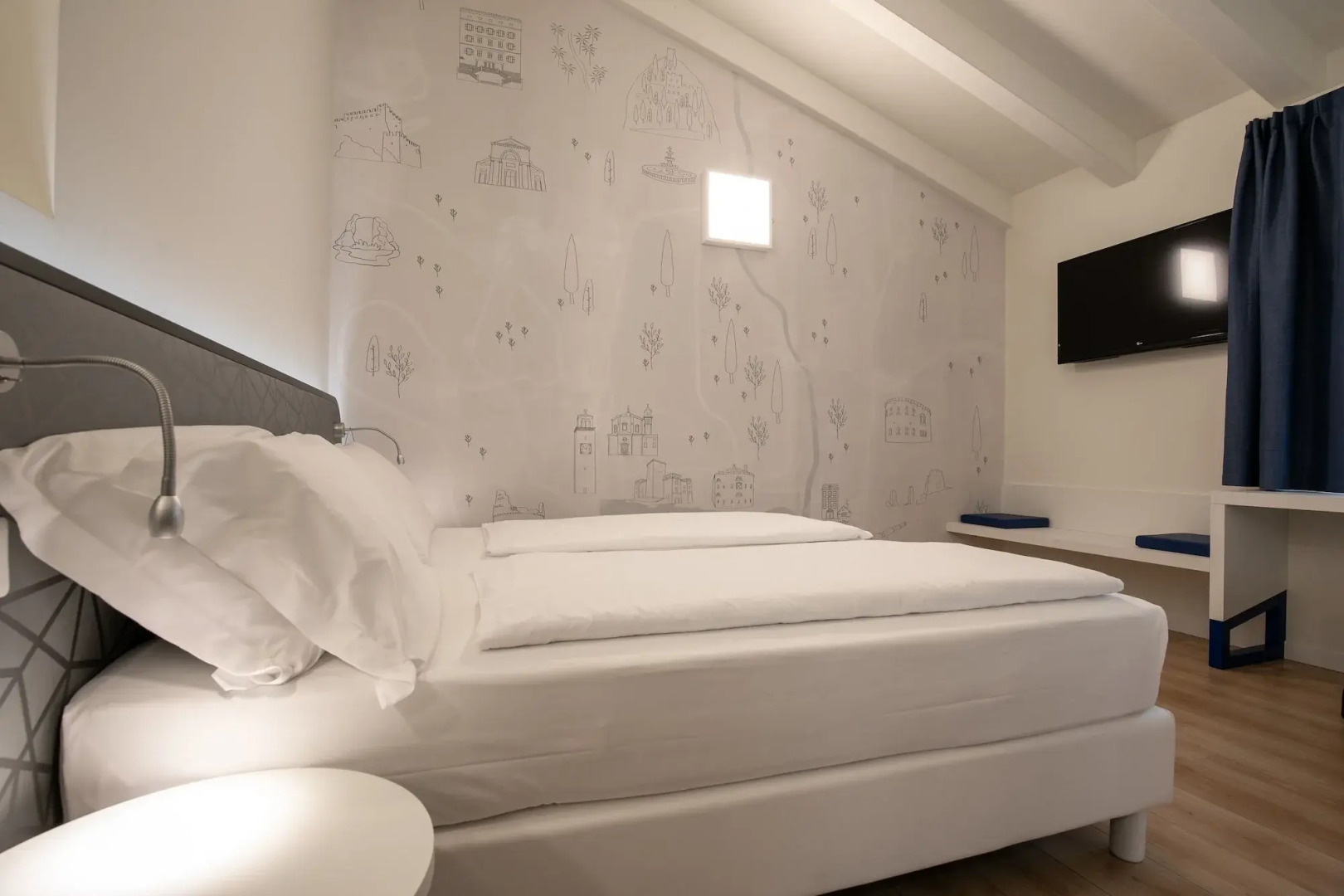 Hi Hotels Torbole Pool & Spa