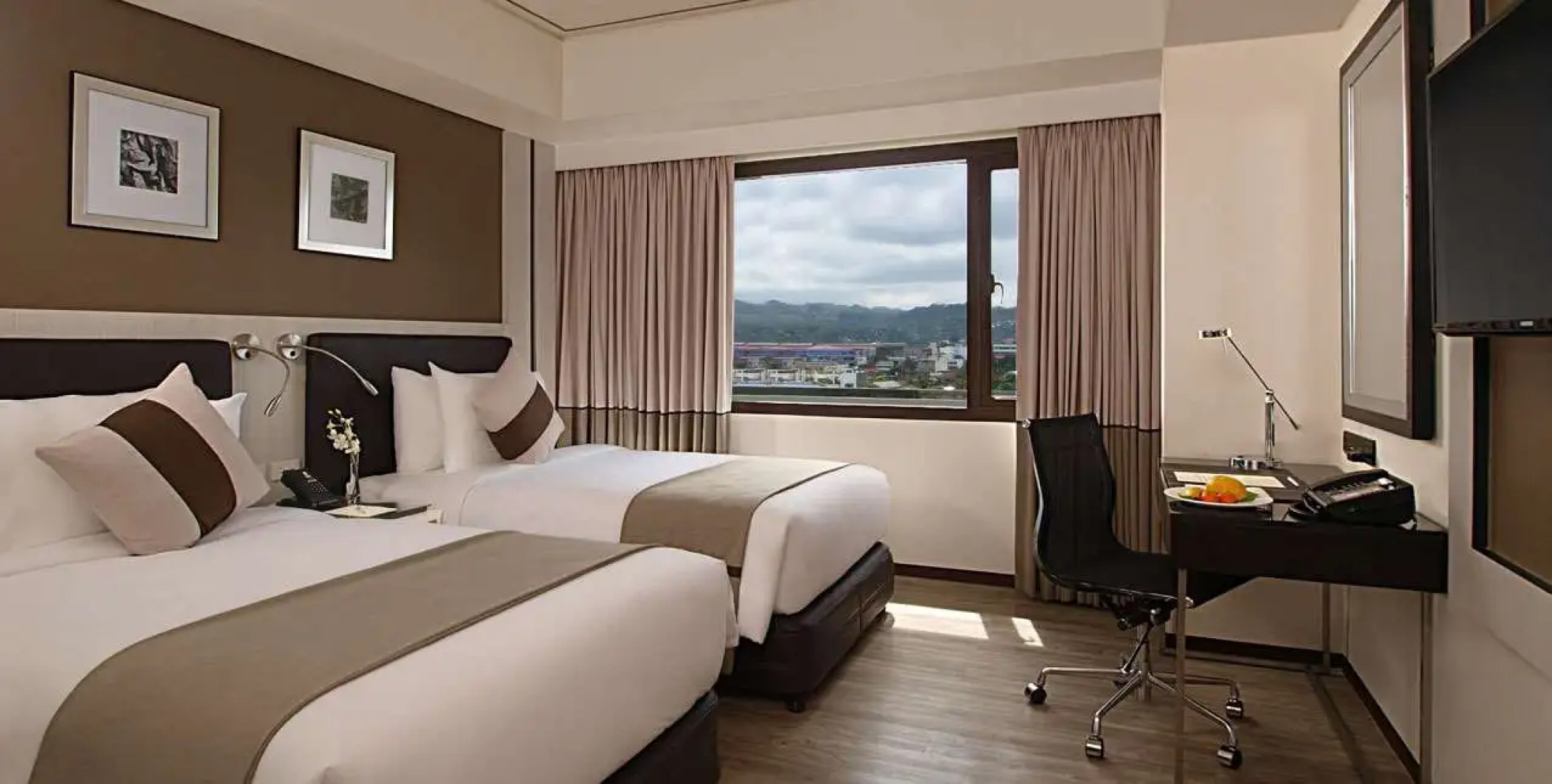 Seda Centrio - Newly Renovated