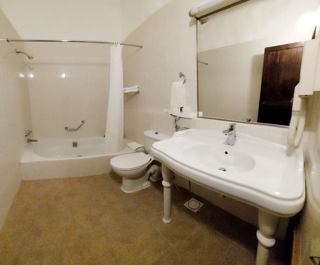 Hayat Zaman Hotel & Resort