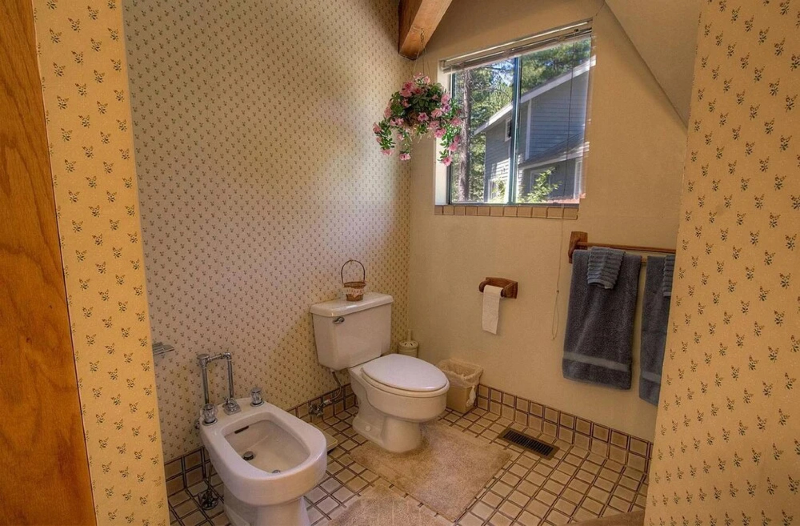 Fool Around House by Lake Tahoe Accommodations