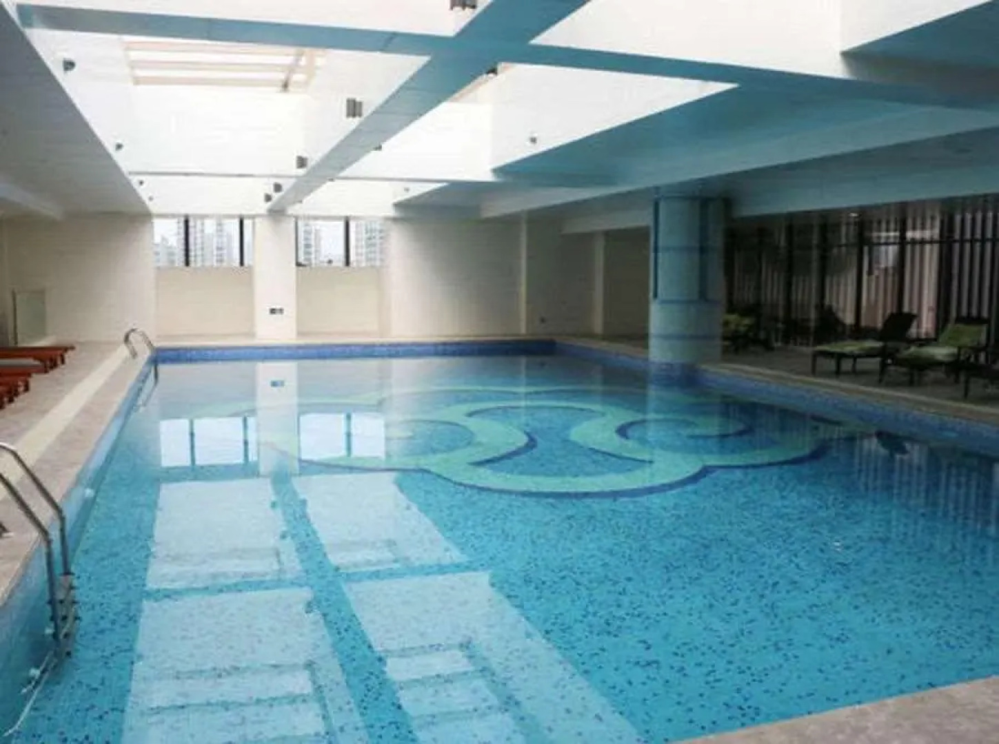 Bairun Zhenjiang International Hotel