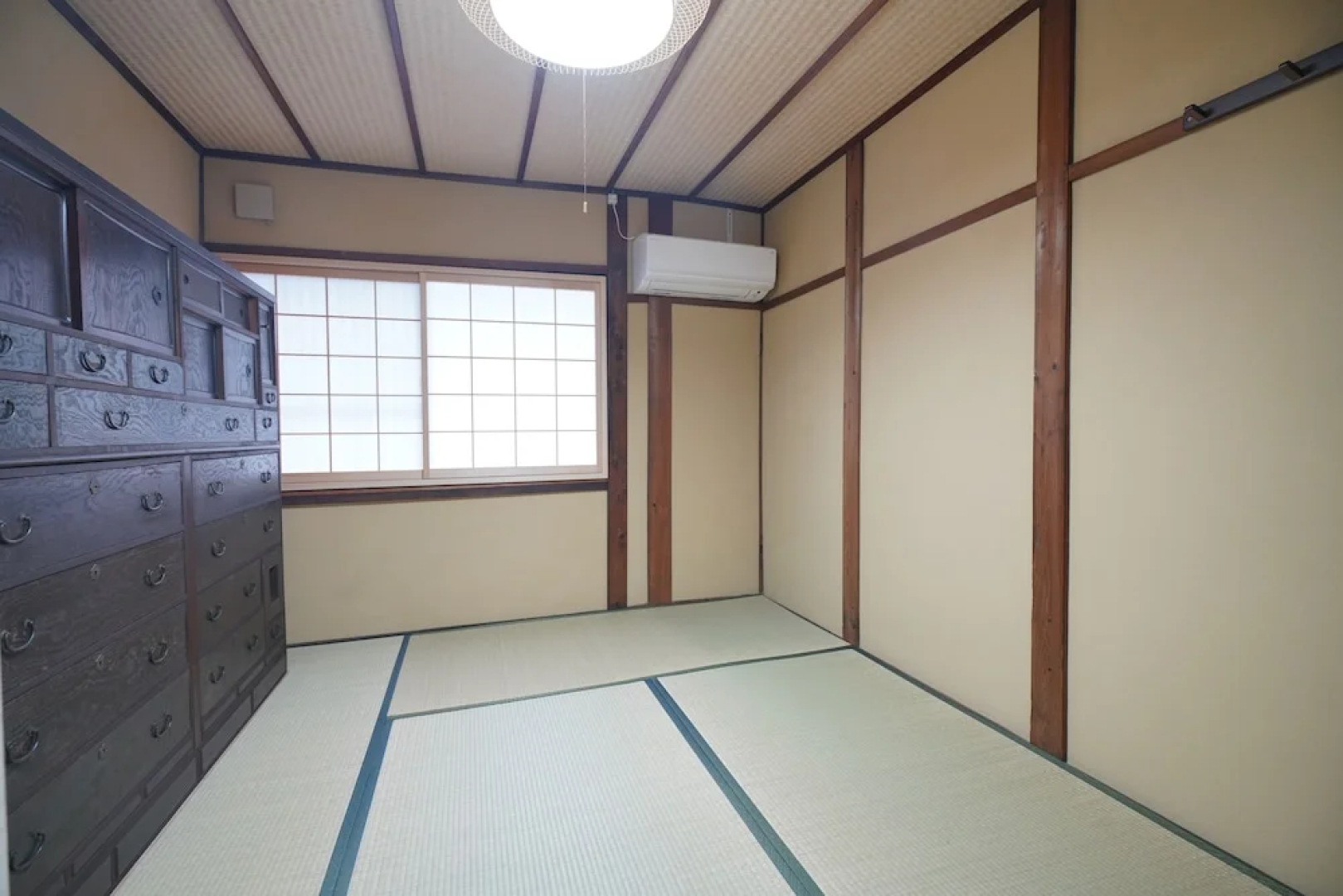 Uji Tea Inn