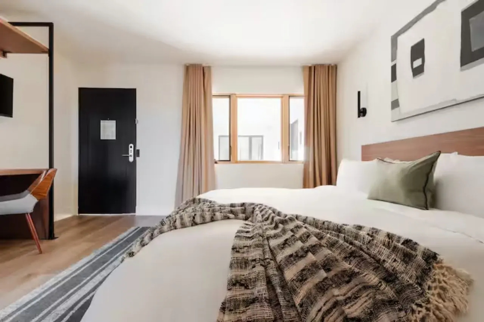 The Lum Hotel Los Angeles Stadium District