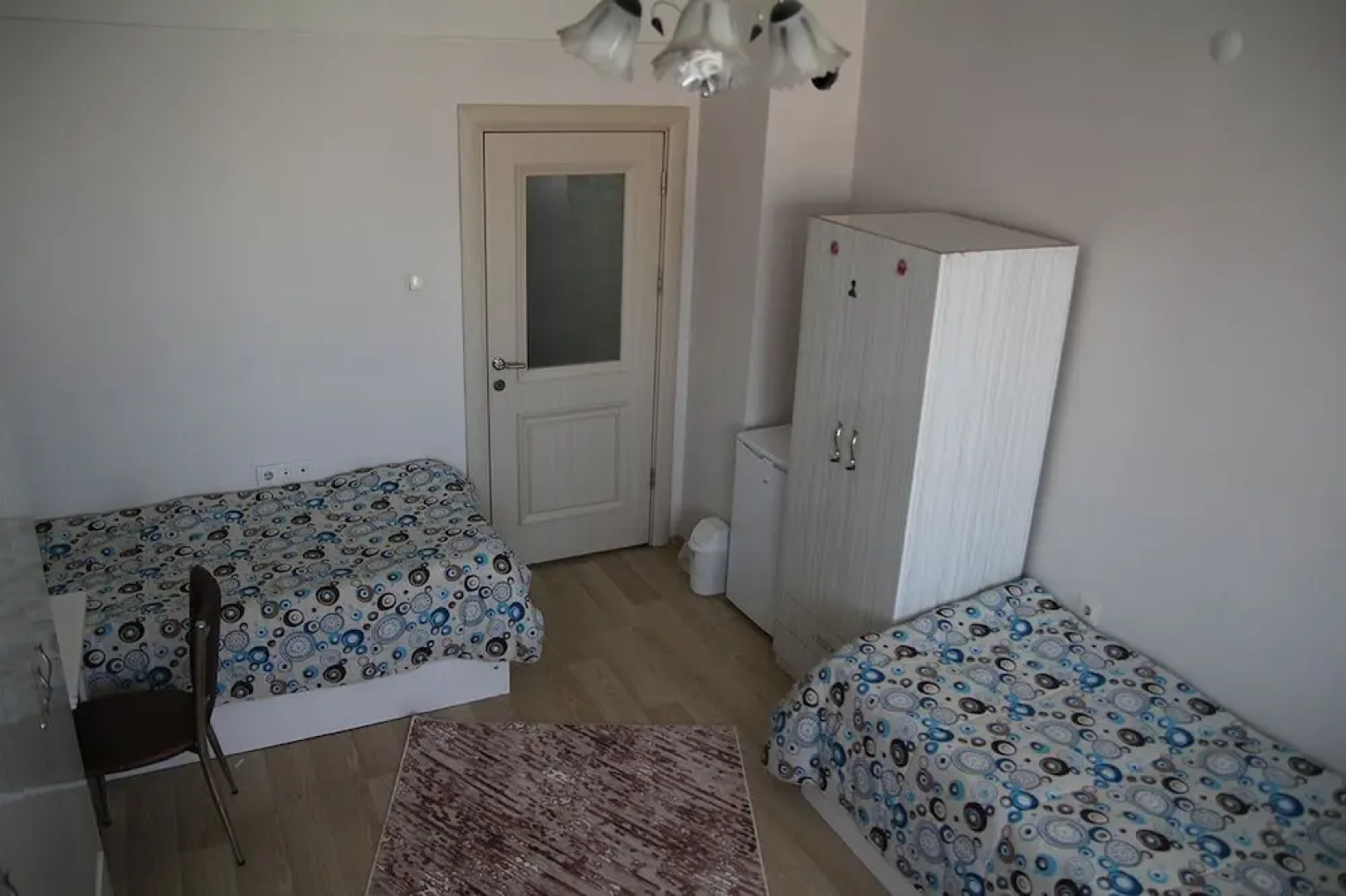 Seckin Apart - Caters to Adult Women