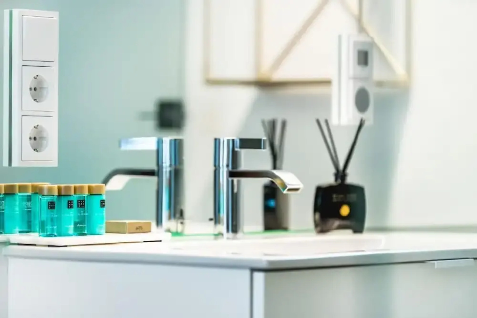 Deluxe Loft With King Bed Private Parking in the old Town of Krems