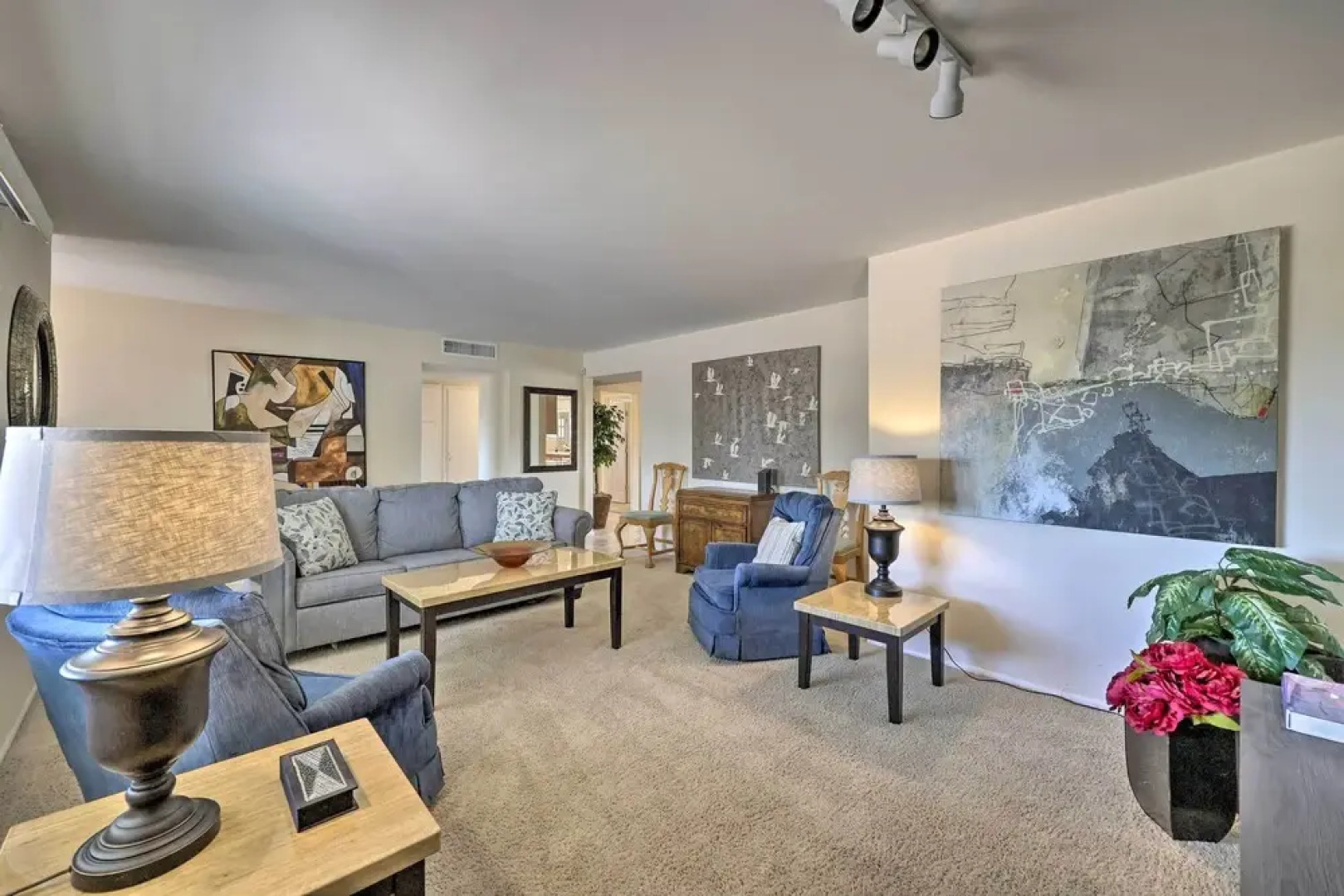 Quiet Sun City Home w/ Grill - Golf & Hike Nearby!