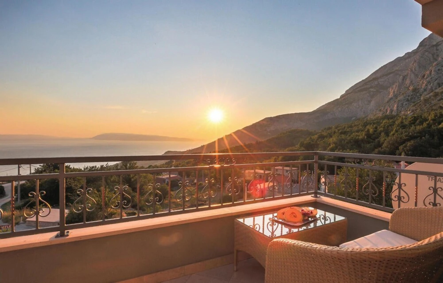 Amazing Home in Tucepi With Wifi and 4 Bedrooms