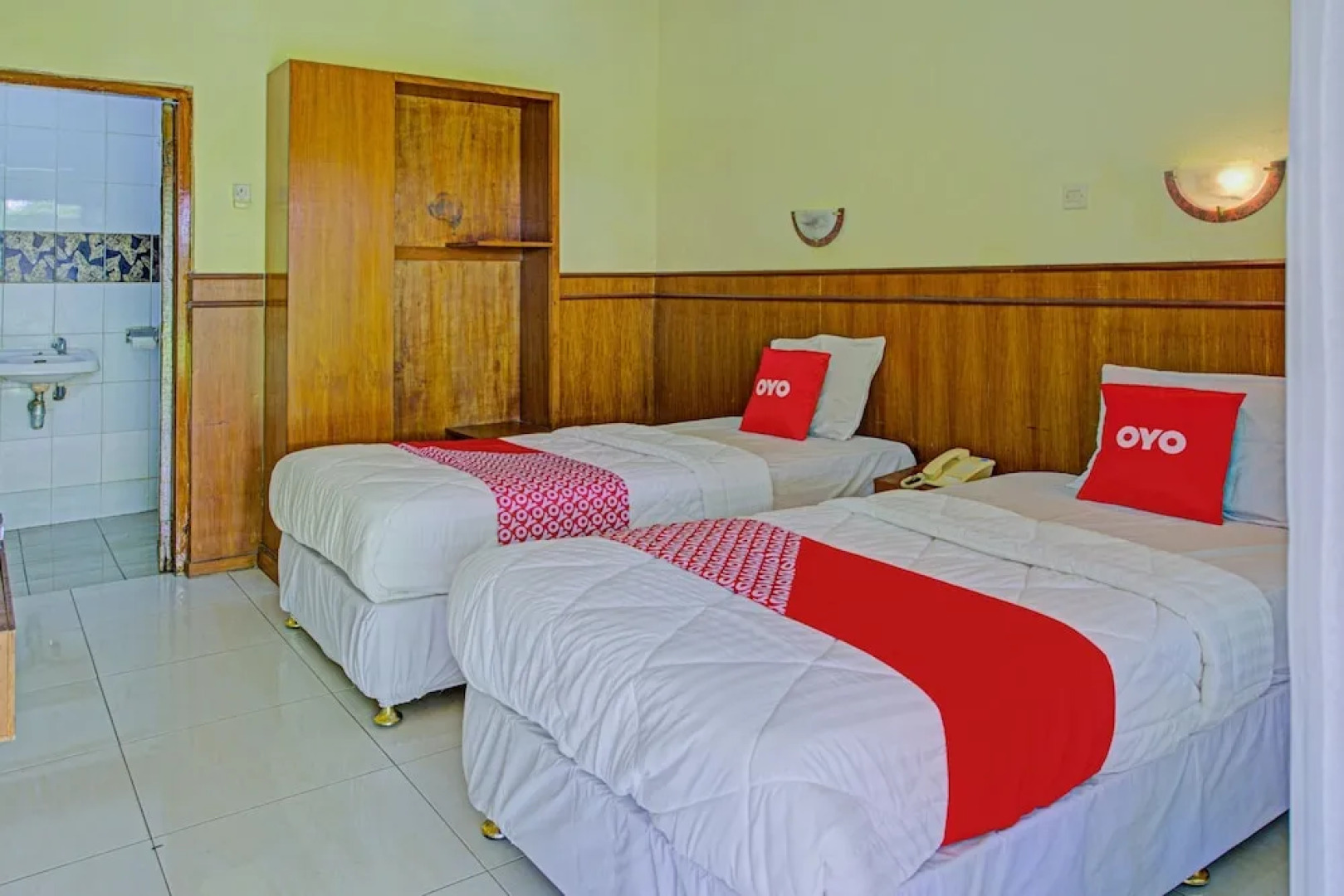 Hotel Istana by OYO Rooms