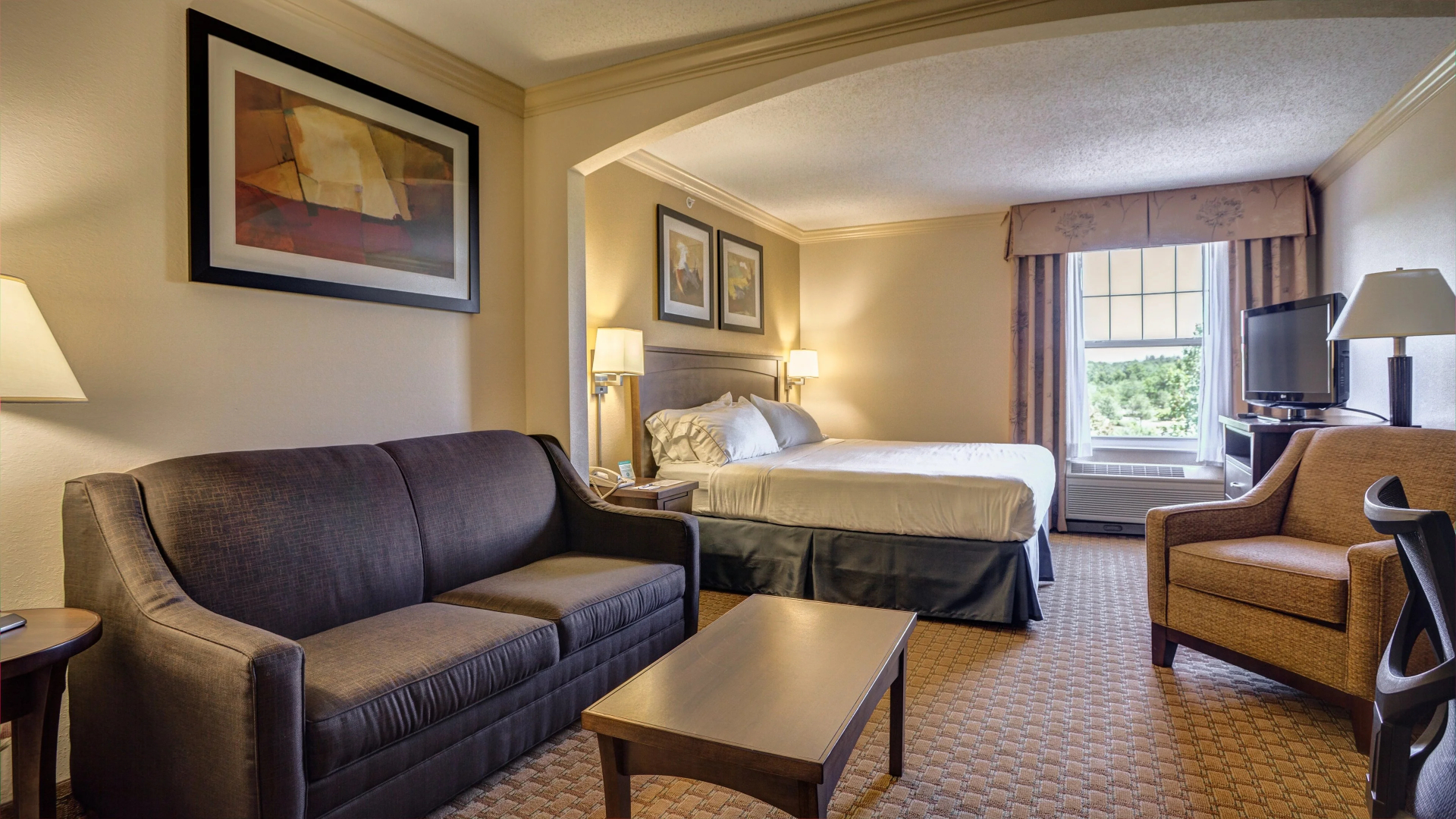 Comfort Inn & Suites