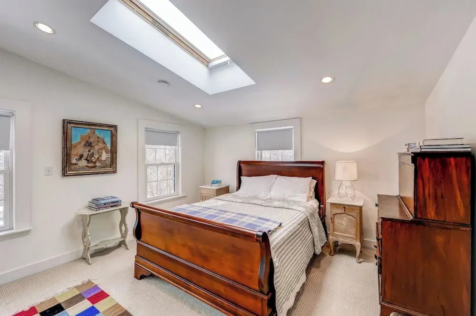 Ipswich Cottage: Beautiful Views, 5 Mins to Beach