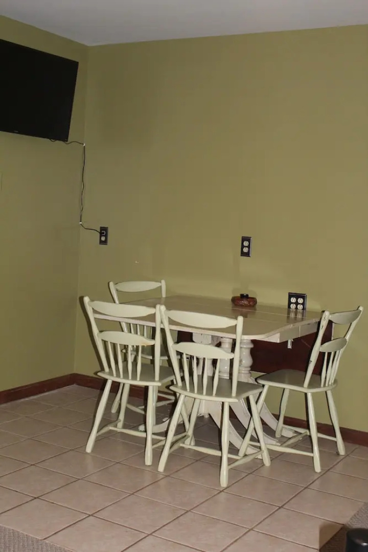 Nola's Onekama Hideout