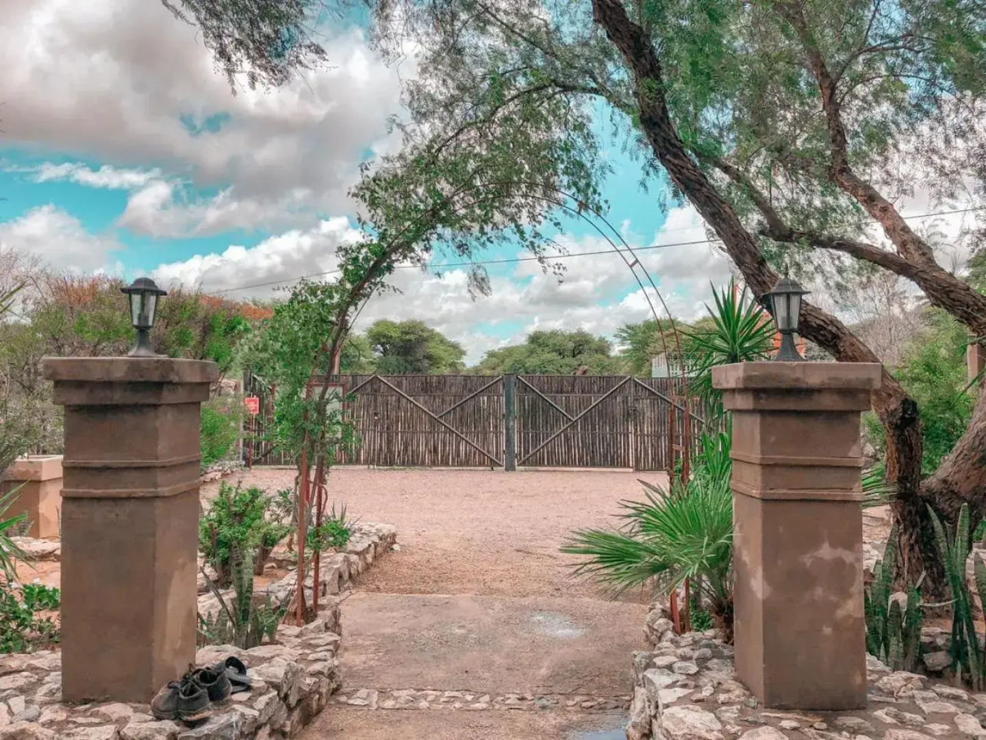 Nkisi Guesthouse