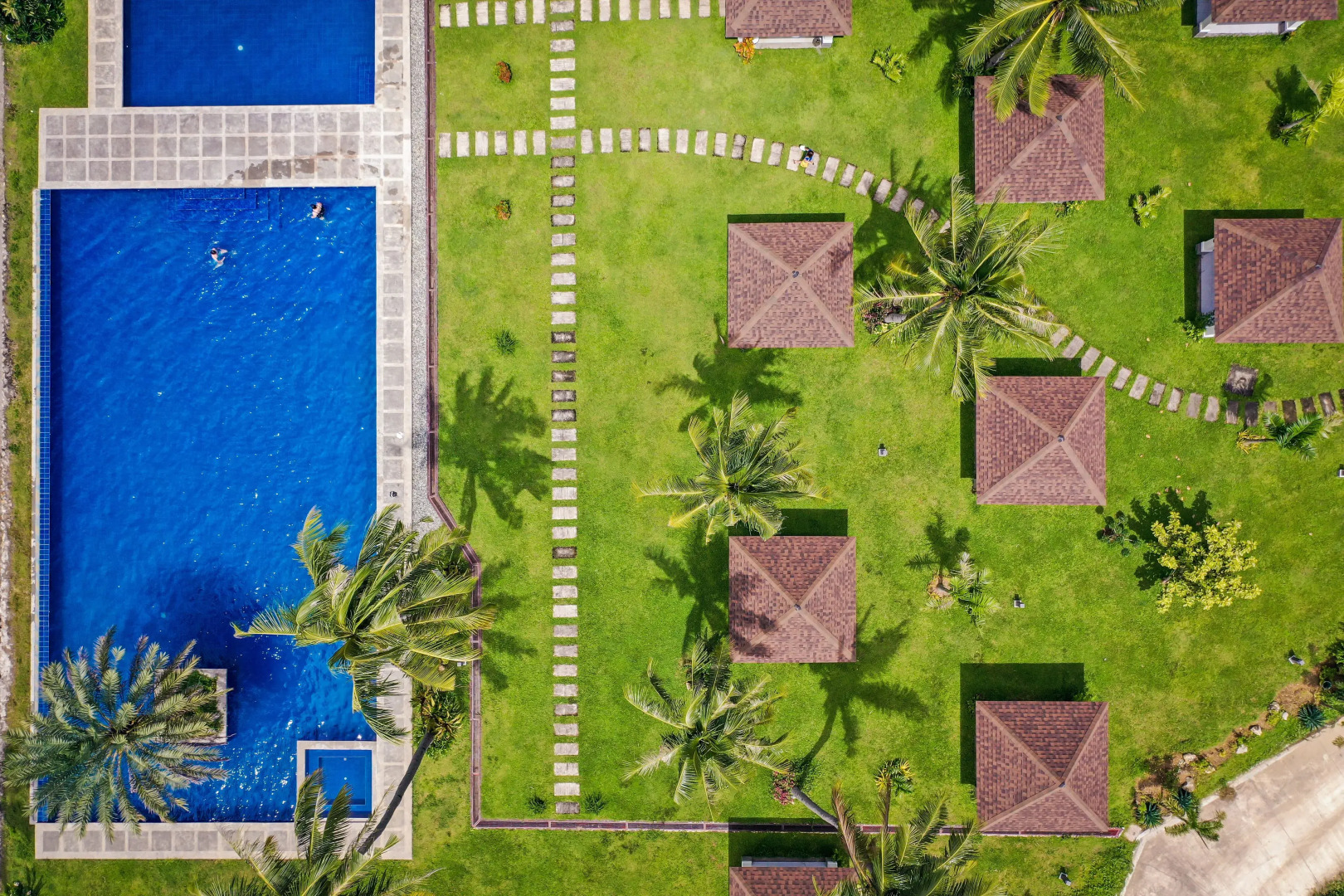 El Pueblo De Hermano by Cocotel