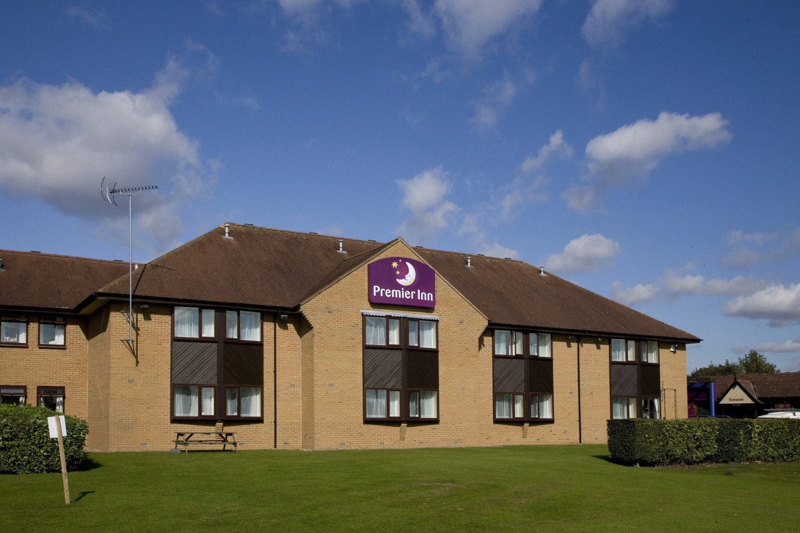 Premier Inn Northampton West (Harpole)