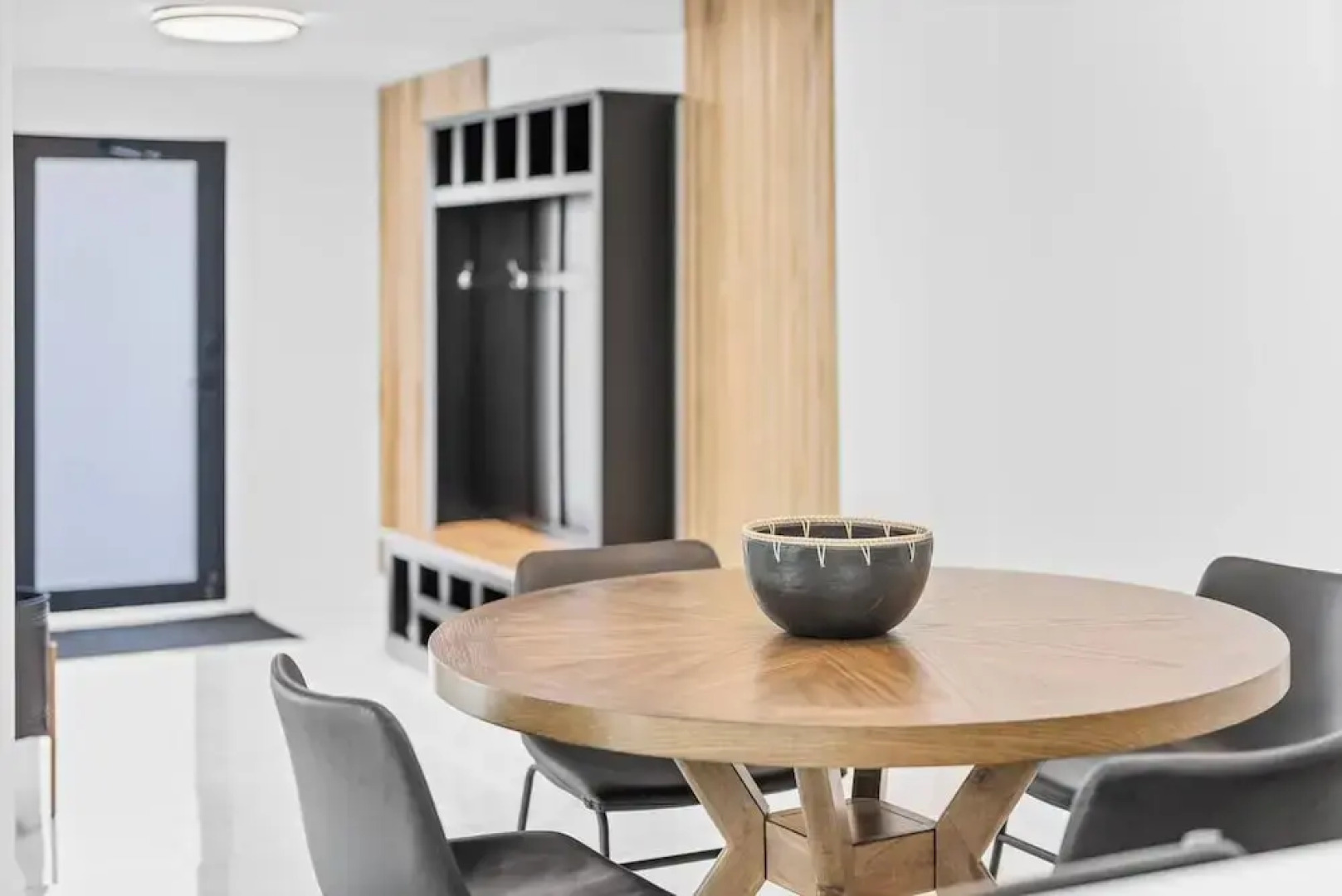 Luxury poolside paradise