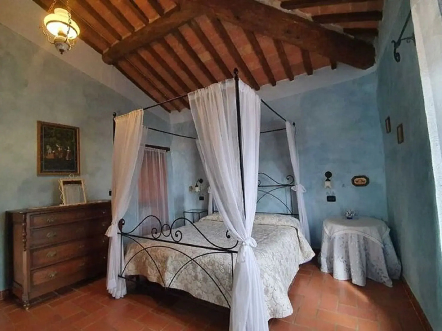 Tuscan Scenic View Stay