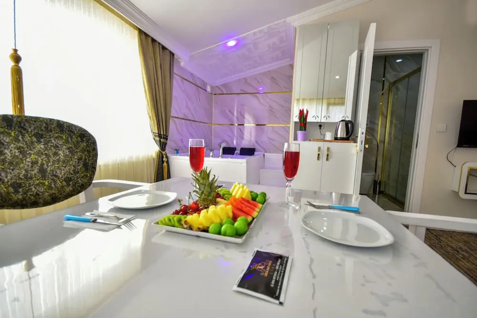 Loca Suit Otel