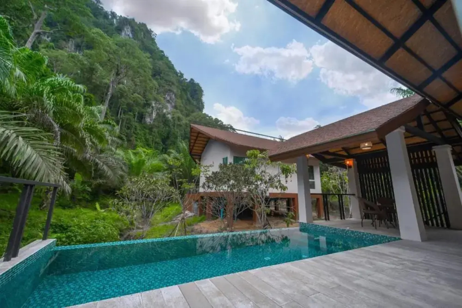 OYO 763 Khaokhao Legend Resort