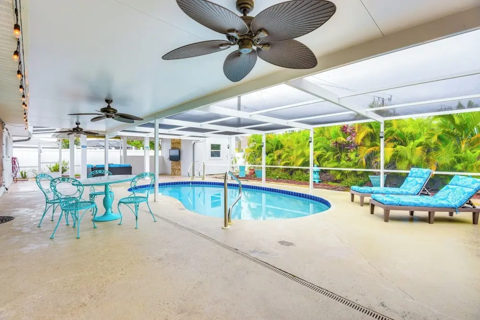 6 Mi to Beach, Beach Gear: Idyllic Bradenton Home