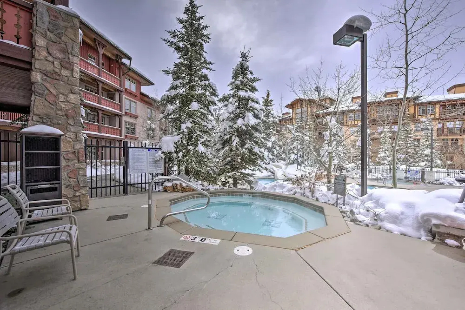 Ski-in/ Out Solitude Ski Village Condo w/ Hot Tub