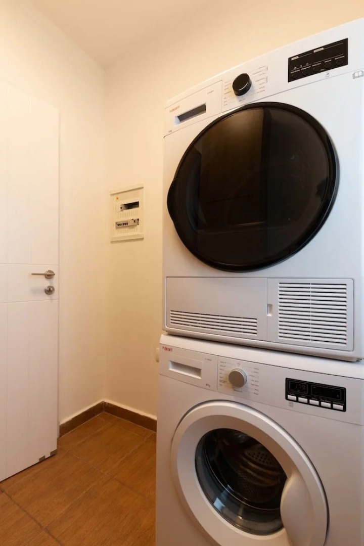 Huge Pampering Villa 5 BR with Jacuzzi