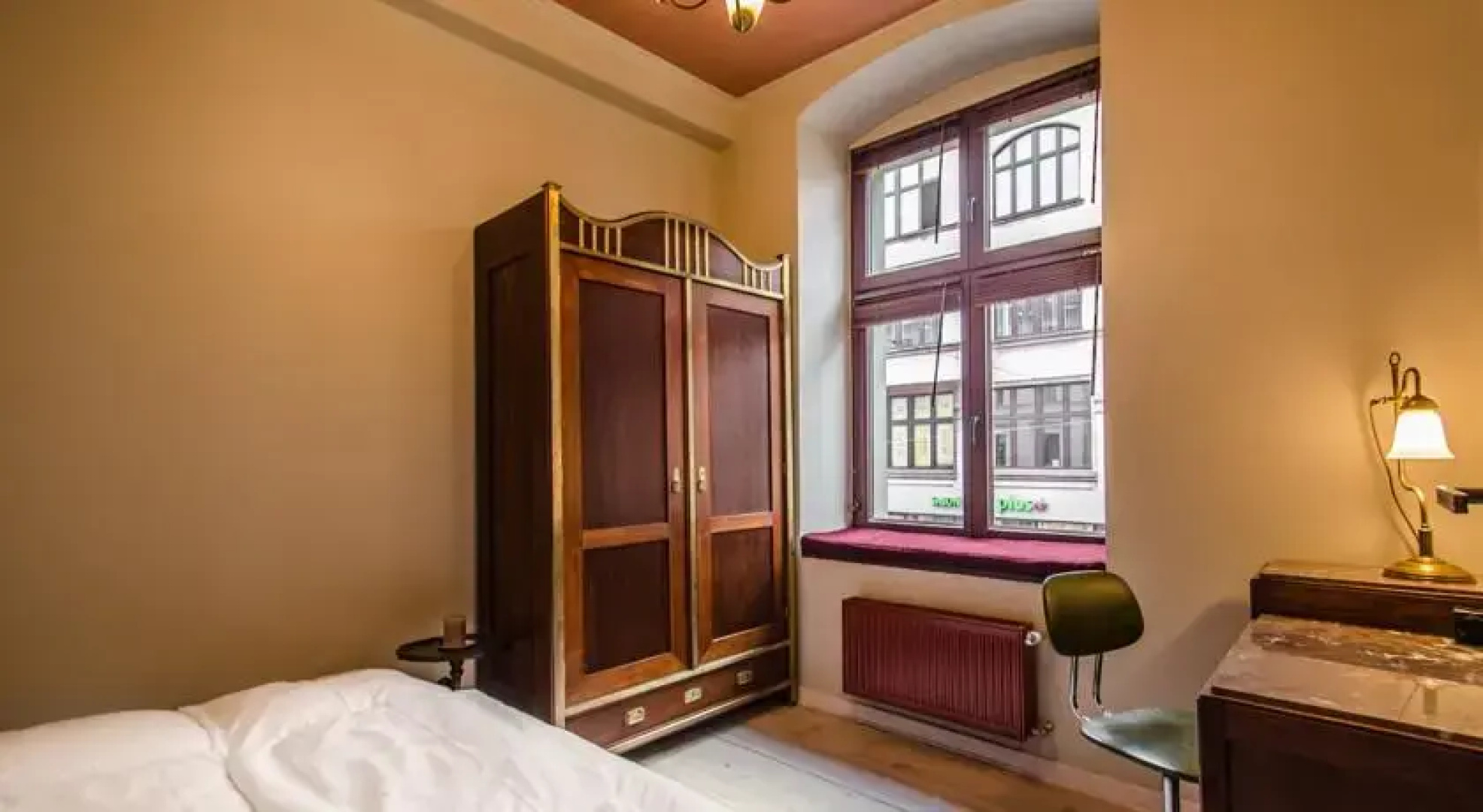 Maven Apartment