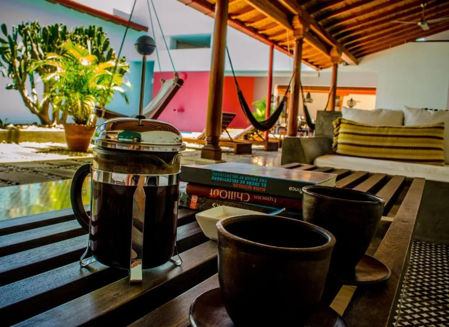 Los Patios Hotel