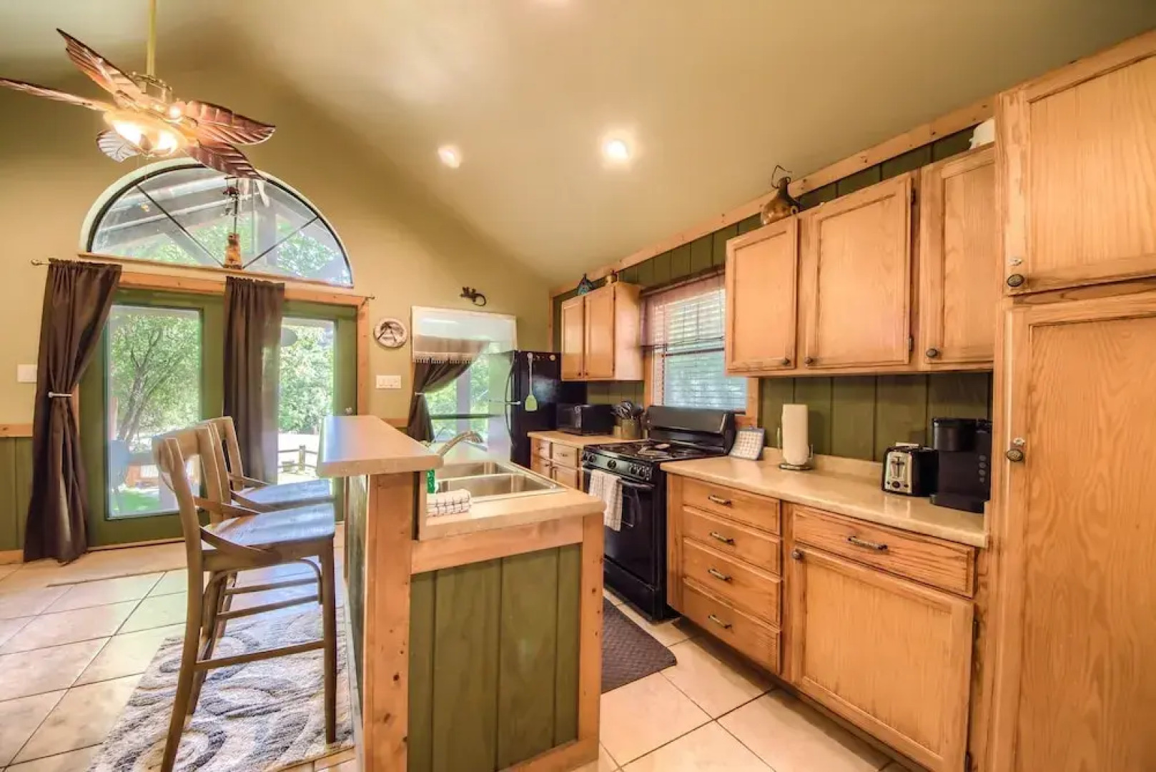 Lil Kahuna Rr 7465 1 Bedroom Home by RedAwning