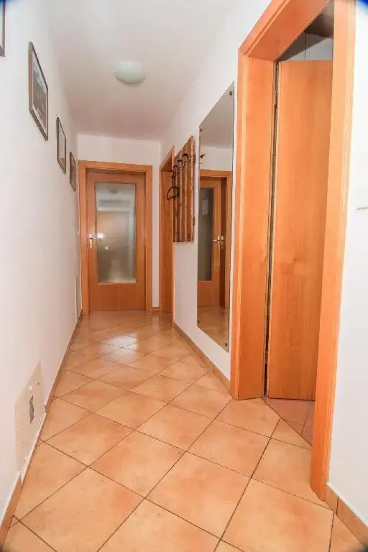 Apartments and Rooms Tajcr