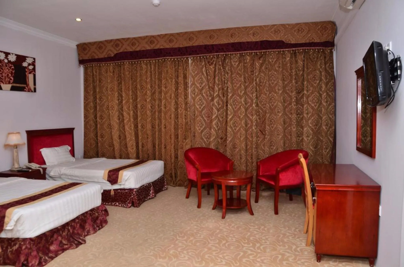 Tilko Jaffna City Hotel