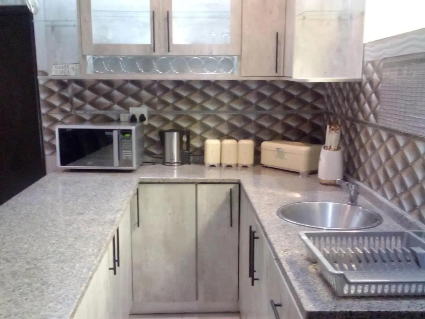 Sintokha Guest House