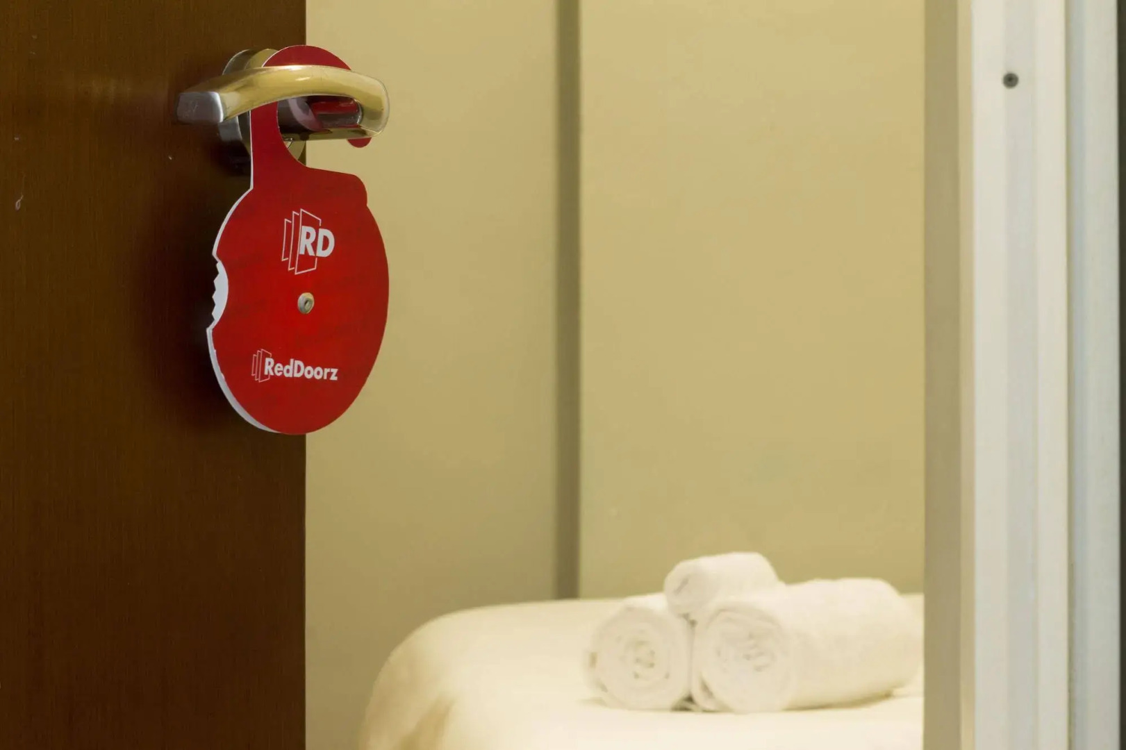 RedDoorz @ Gegerkalong Girang