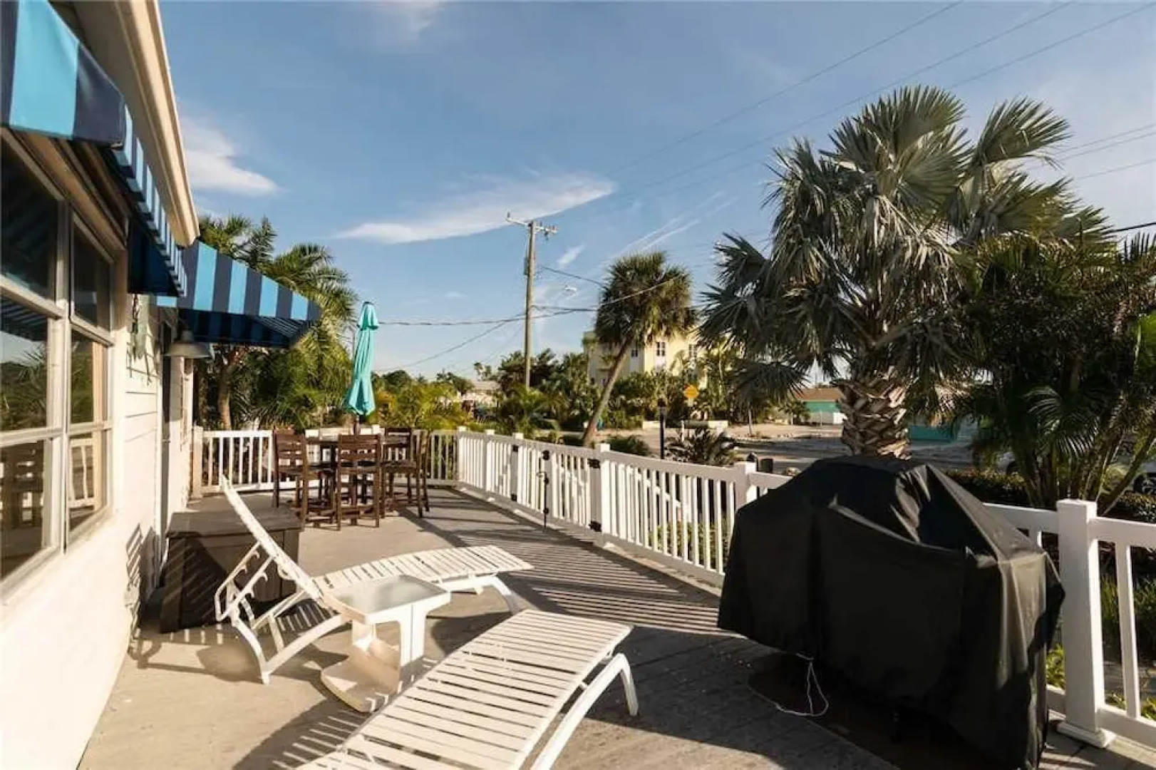 Anna Cabana Beach House by RedAwning