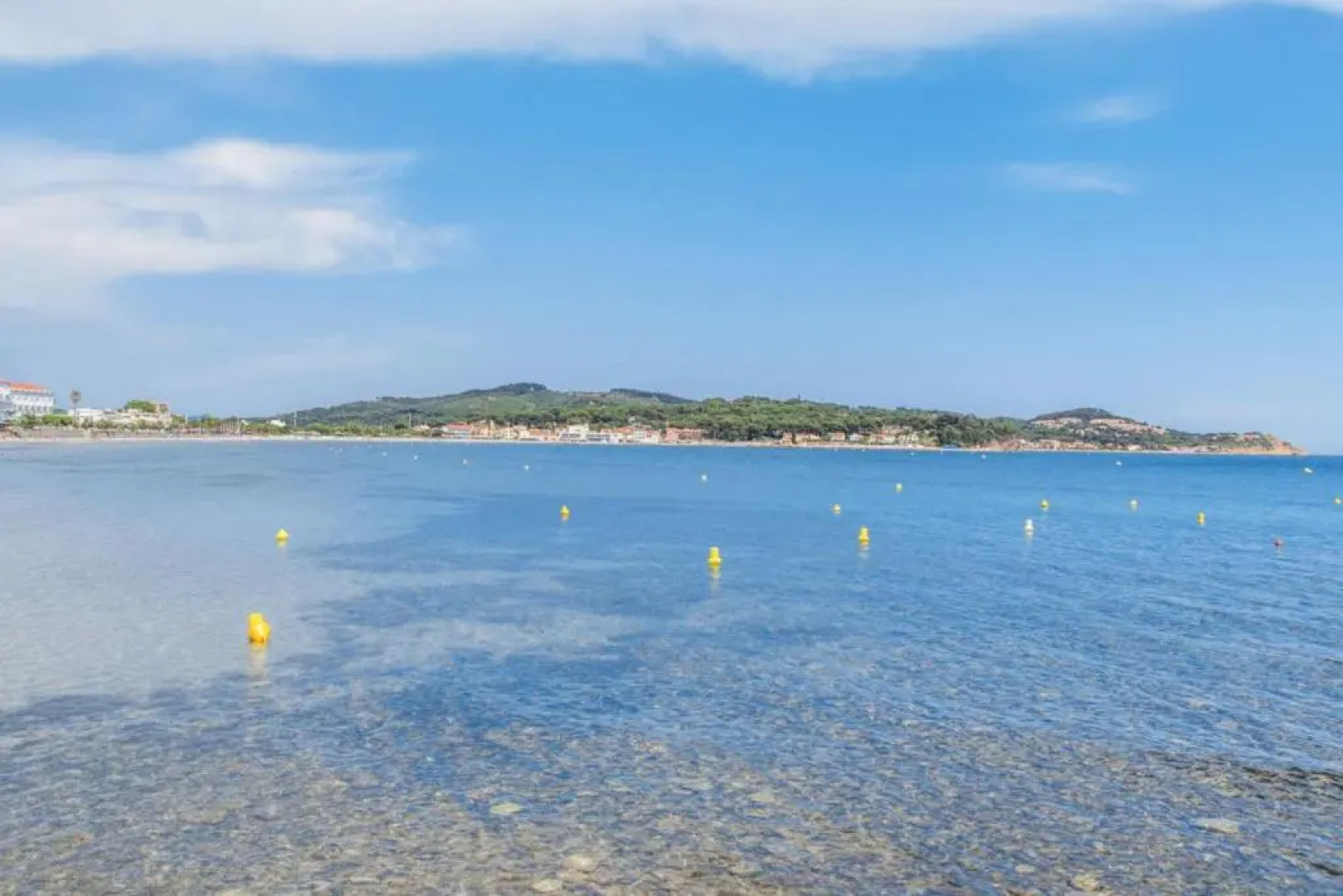 Beautiful 2br with AC and sea-view terrace in La Seyne-sur-Mer Welkeys