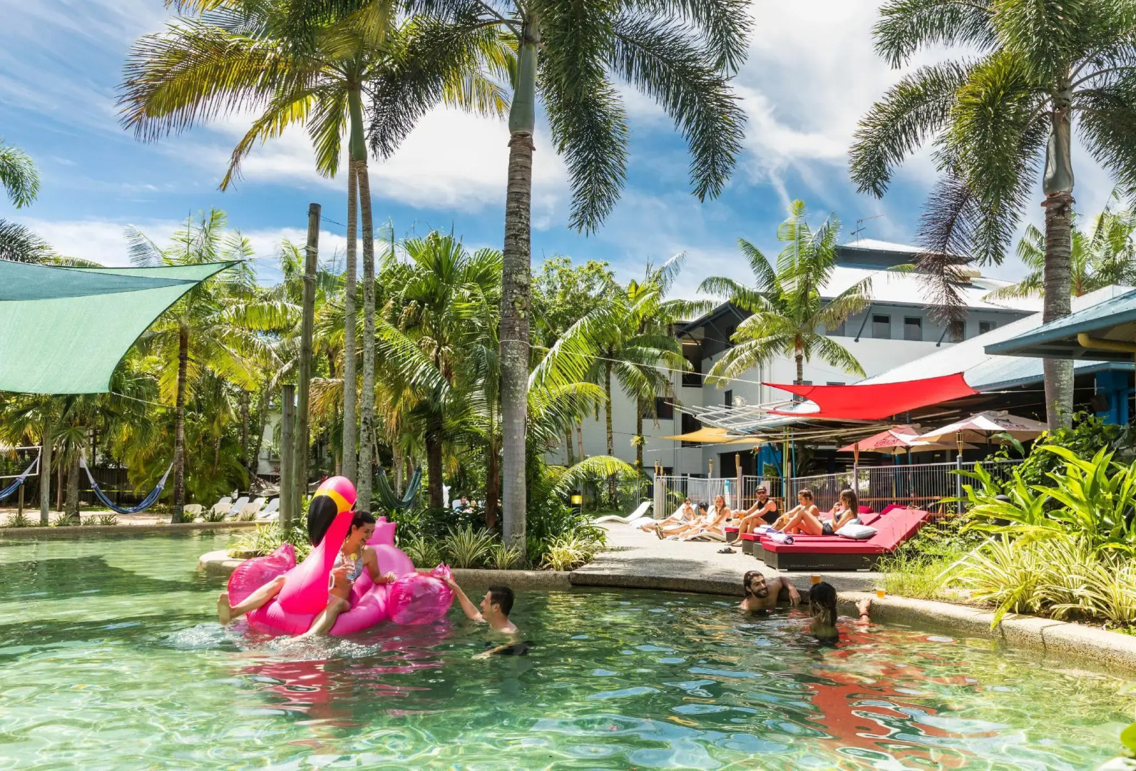 Summer House Backpackers Cairns