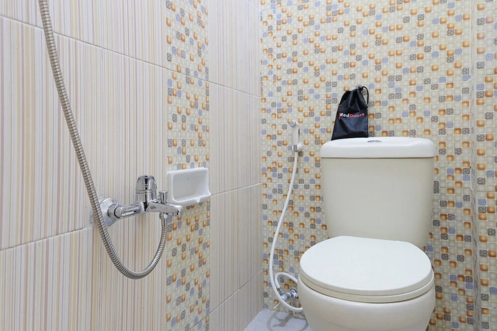 Mie Lombok by RedDoorz