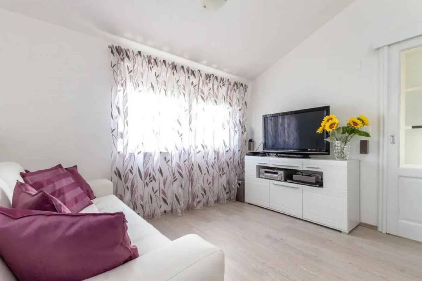 Apartment Sunny Split Znjan