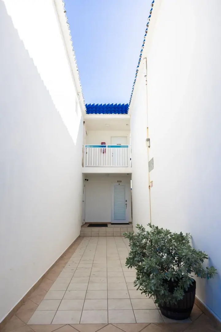 Montones Beach Apartment C-3