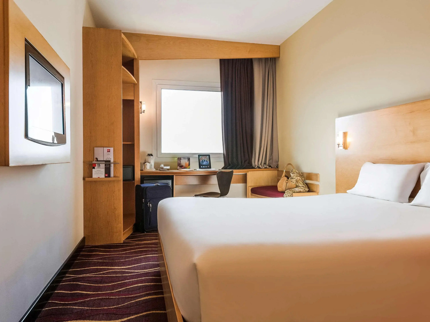 Отель ibis Muscat