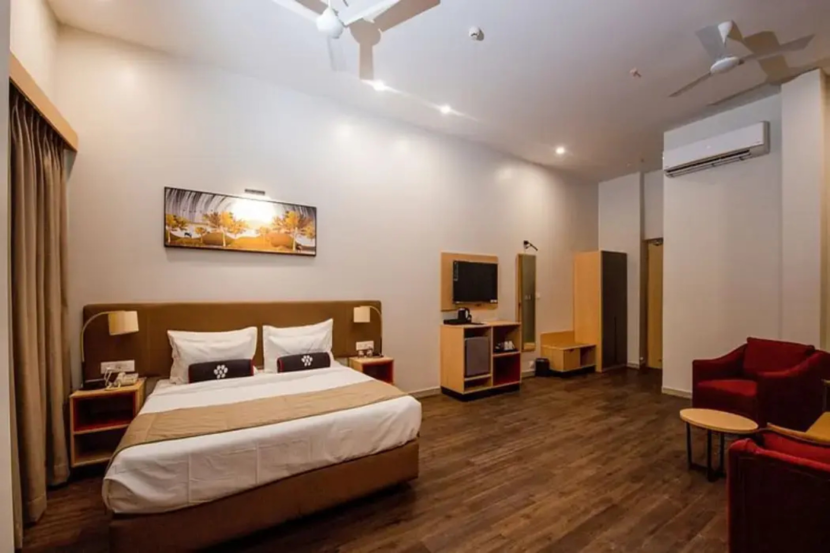 Mastiff Hotel Ankleshwar