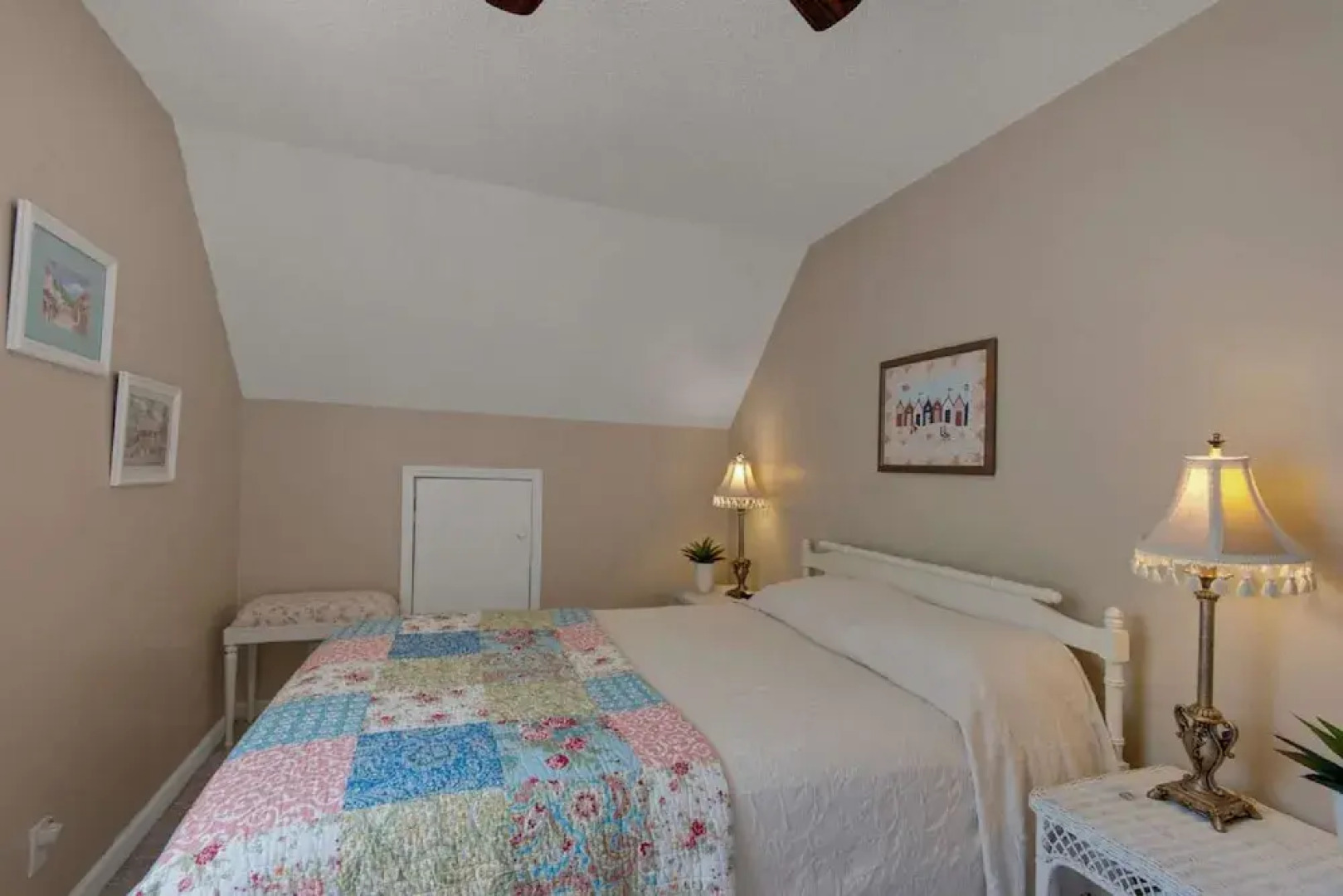 Beach Bungalow 3 Bedroom Apartment