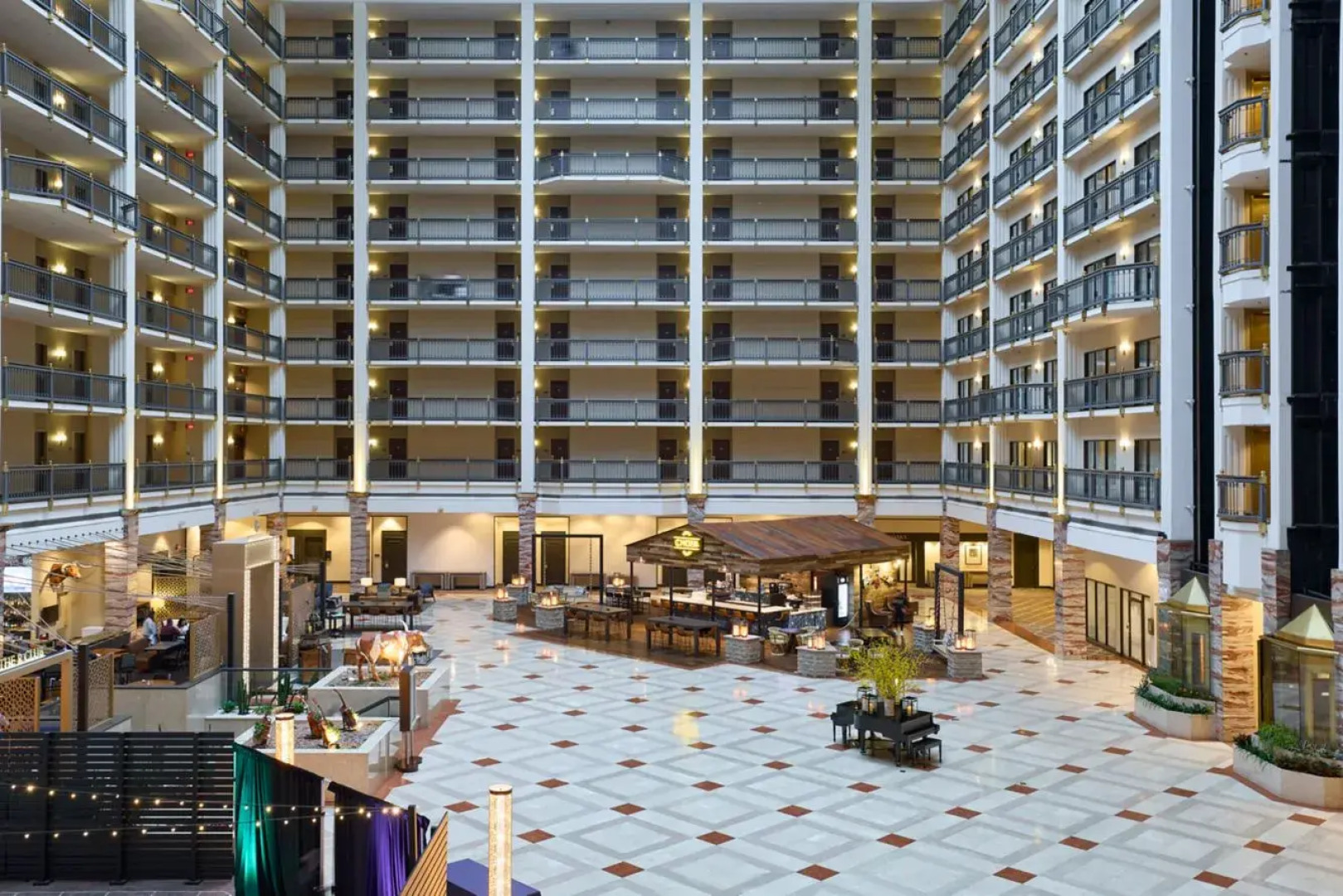 Renaissance Austin Hotel