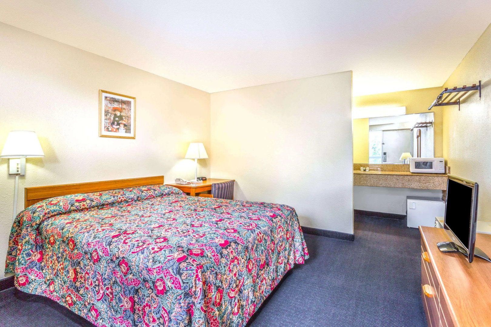 Travelodge by Wyndham Virginia Beach Bay Beach