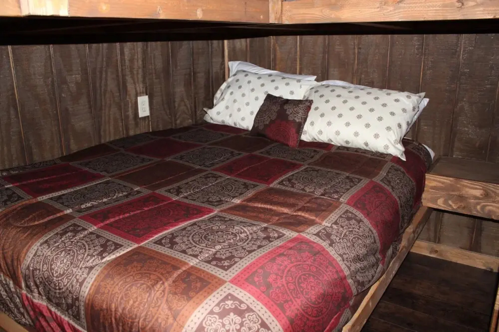 Shawnee Trails Lodging and Suites
