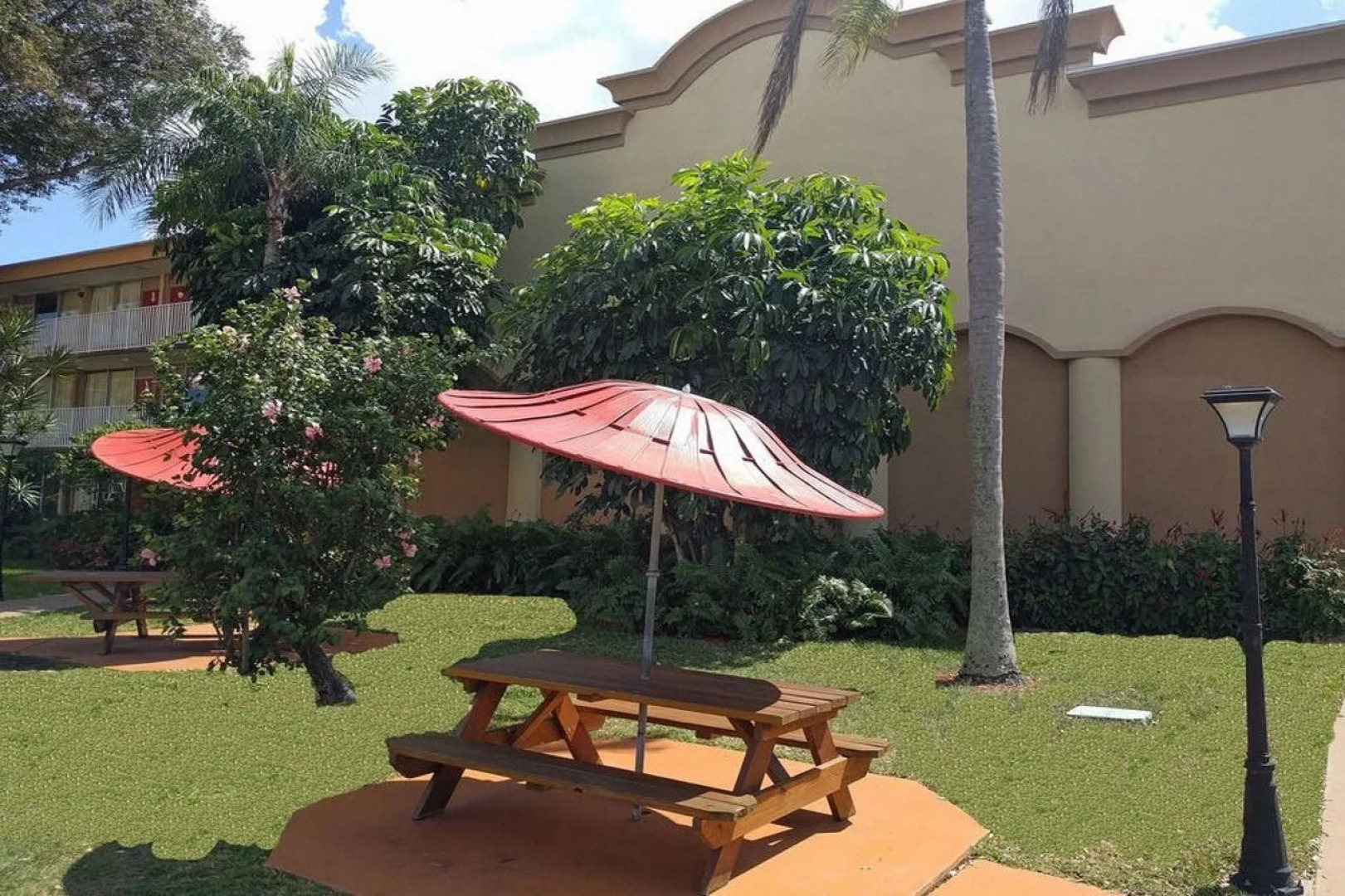 Red Carpet Inn Airport and Cruise Port Hotel Fort Lauderdale