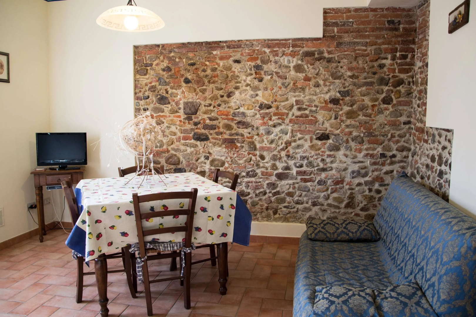 Room in Farmhouse - Hortensia Apartment