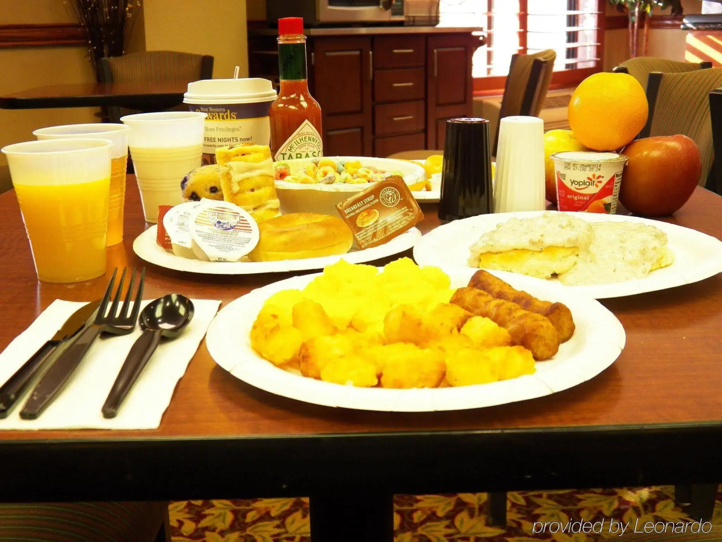 Best Western Plus Cottontree Inn