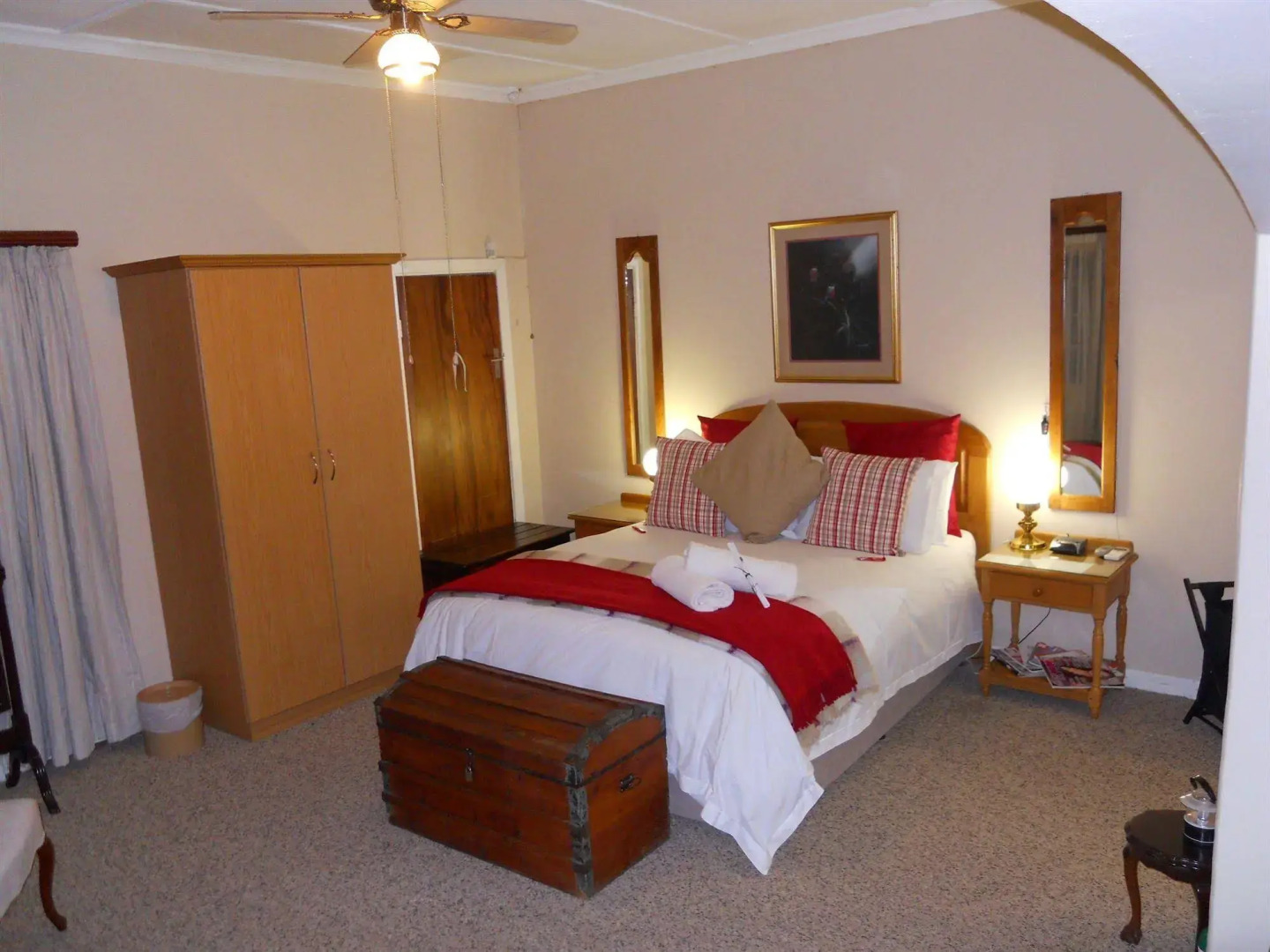 The Colonial on Arundel